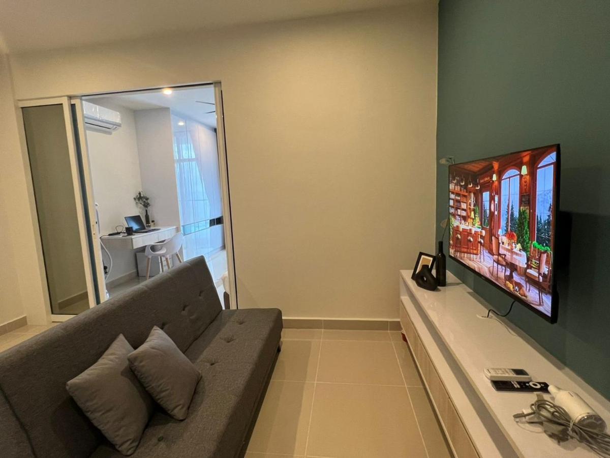 Kota Kinabalu City Centre @ The Shore By Casa Yolo Bagian luar foto