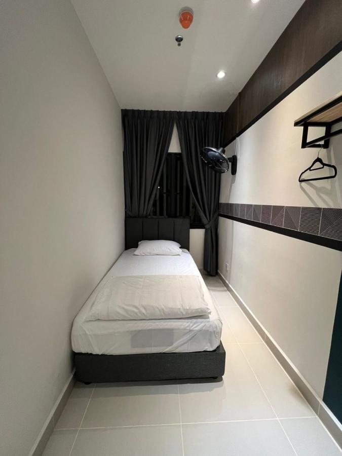 Kota Kinabalu City Centre @ The Shore By Casa Yolo Bagian luar foto